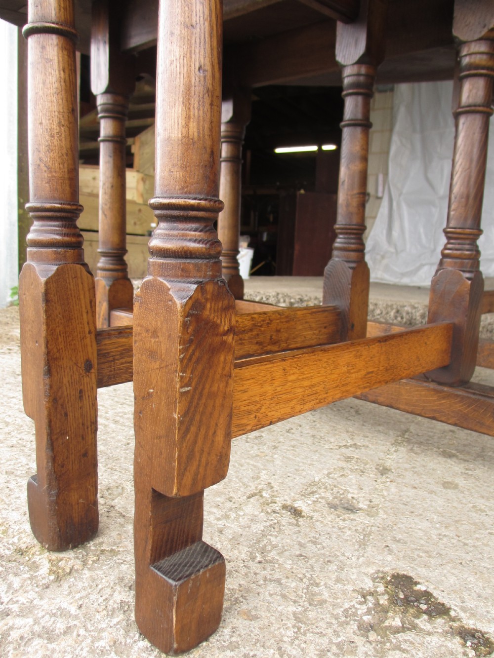 Early 20th century large golden oak wake oval drop leaf dining table View IX