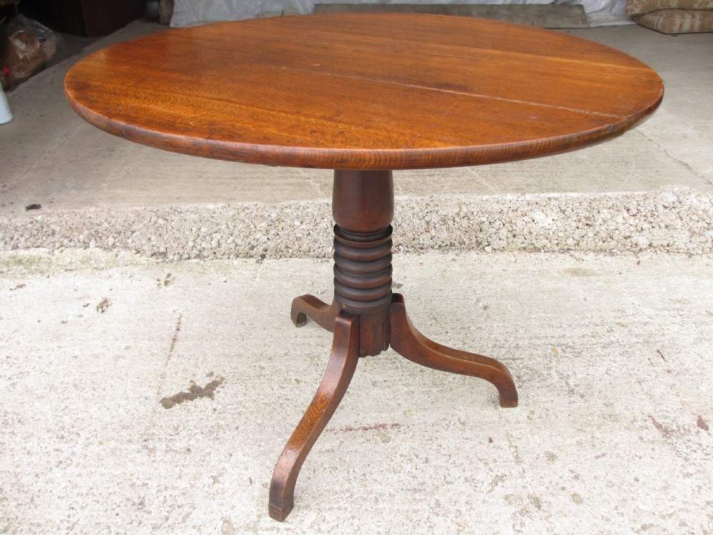 Georgian oak occasional breakfast tilt top table