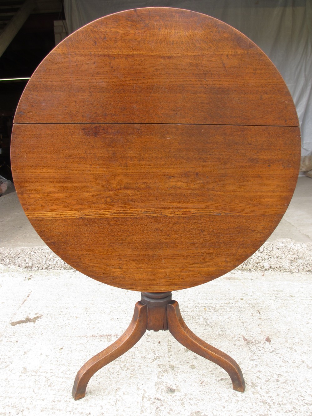 Georgian oak occasional breakfast tilt top table View IX