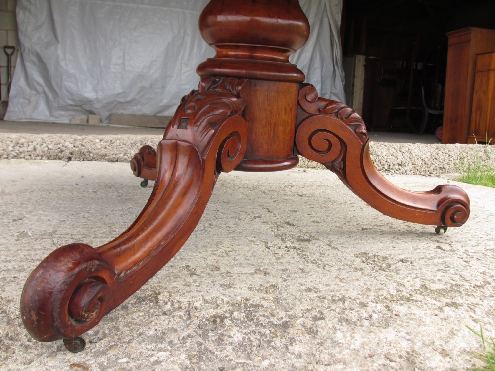 Victorian mahogany and walnut circular tilt top breakfast table  View VII