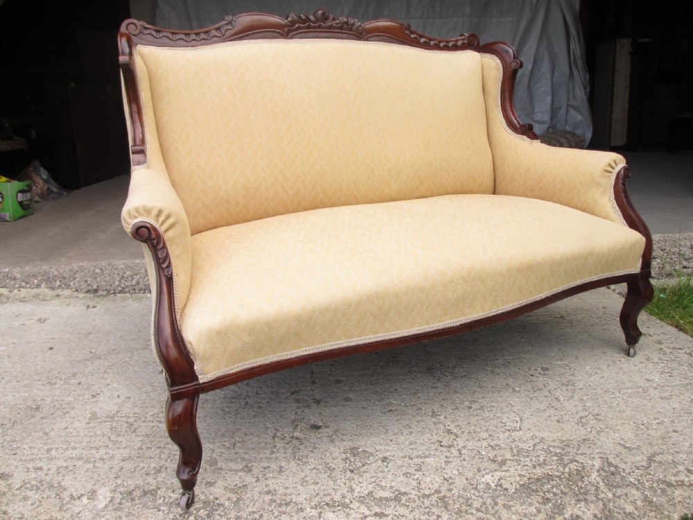 Victorian Mahogany framed sofa settee View X