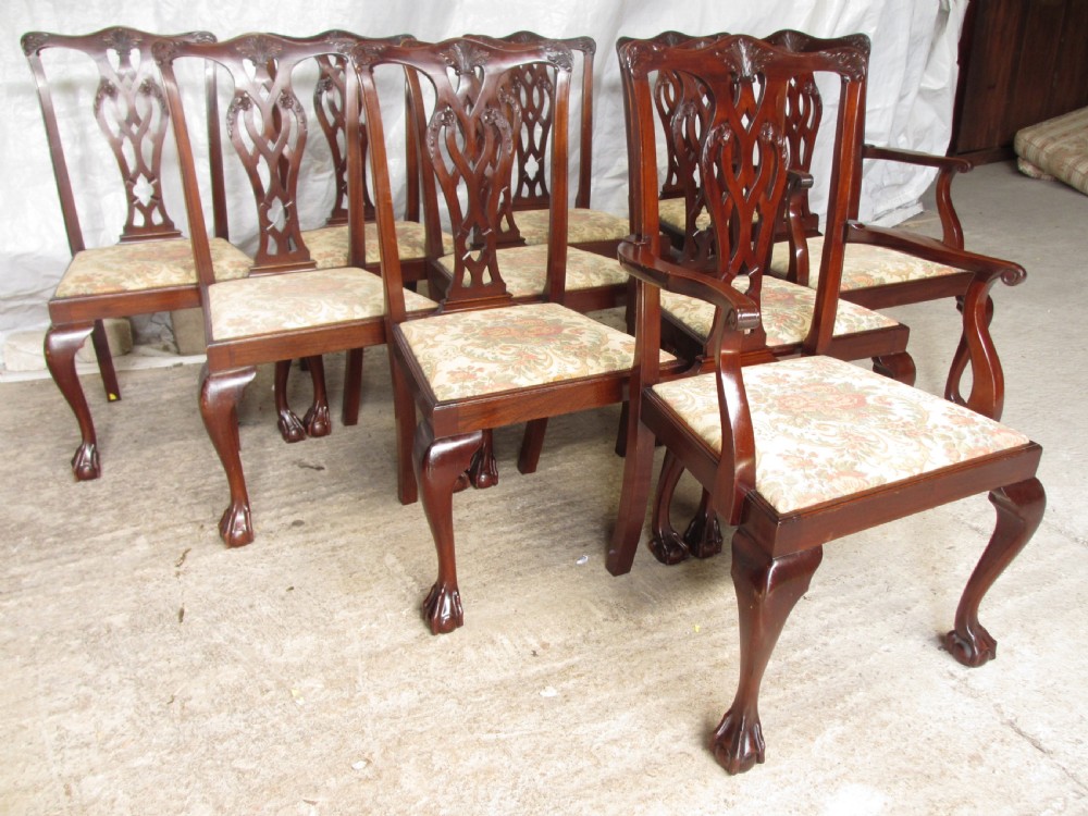 Set of 10 Chippendale style mahogany dining chairs View III