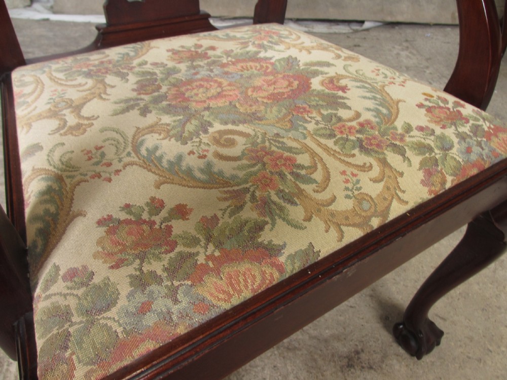 Set of 10 Chippendale style mahogany dining chairs View IX