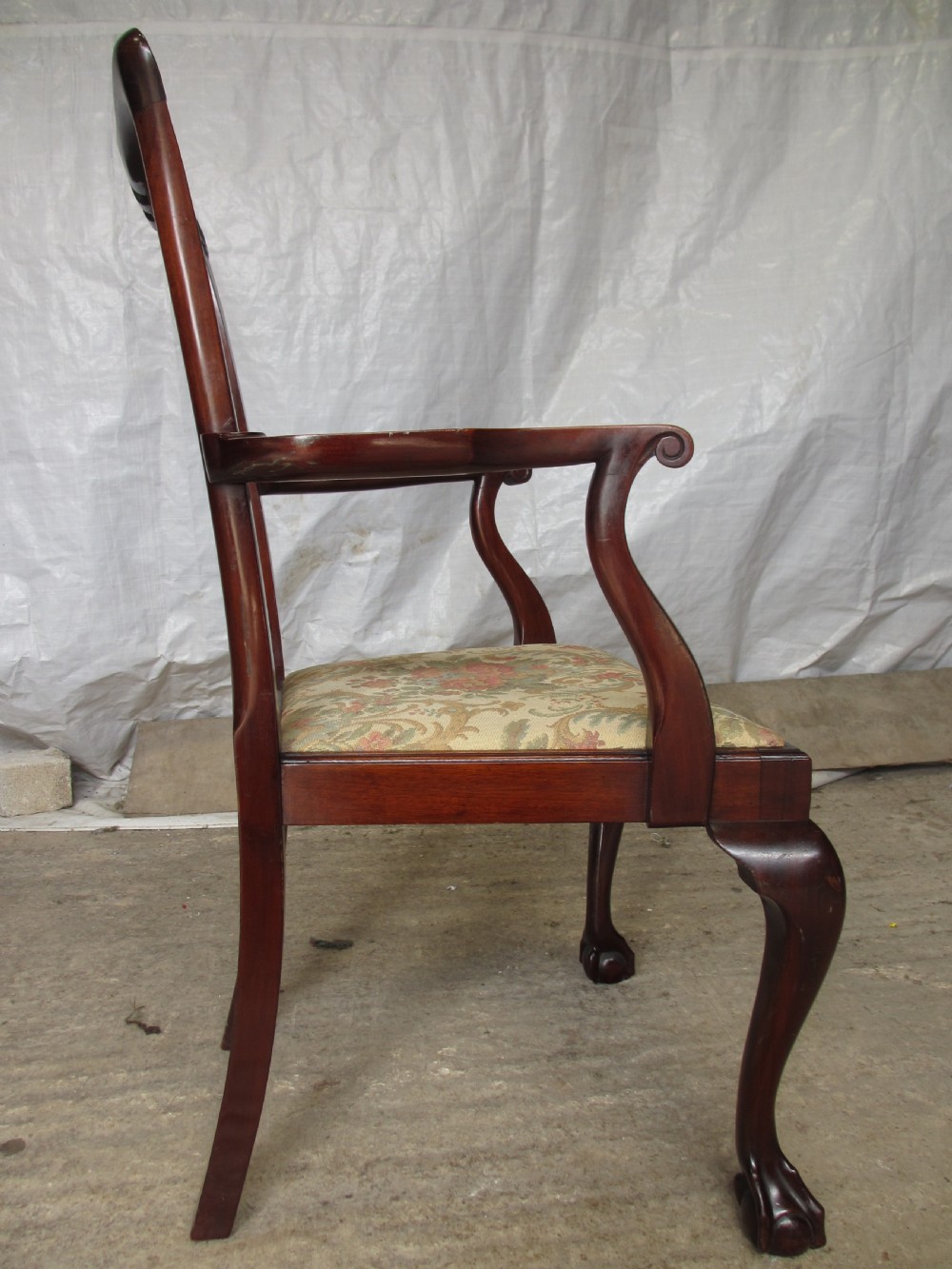 Set of 10 Chippendale style mahogany dining chairs View XI