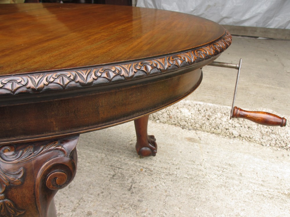 Edwardian mahogany oval screw extending dining table View III