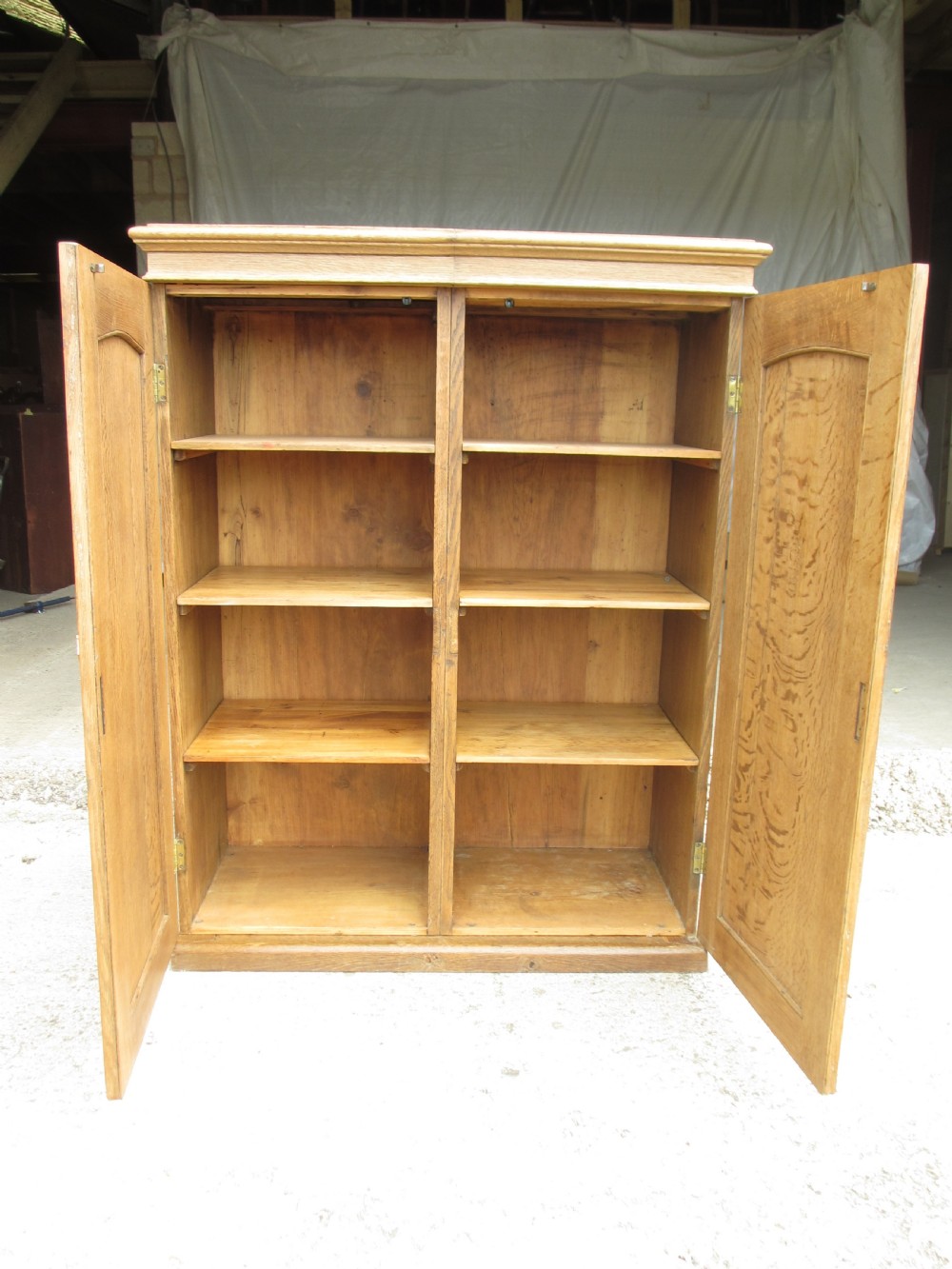 Victorian good quality golden oak cupboard View IX