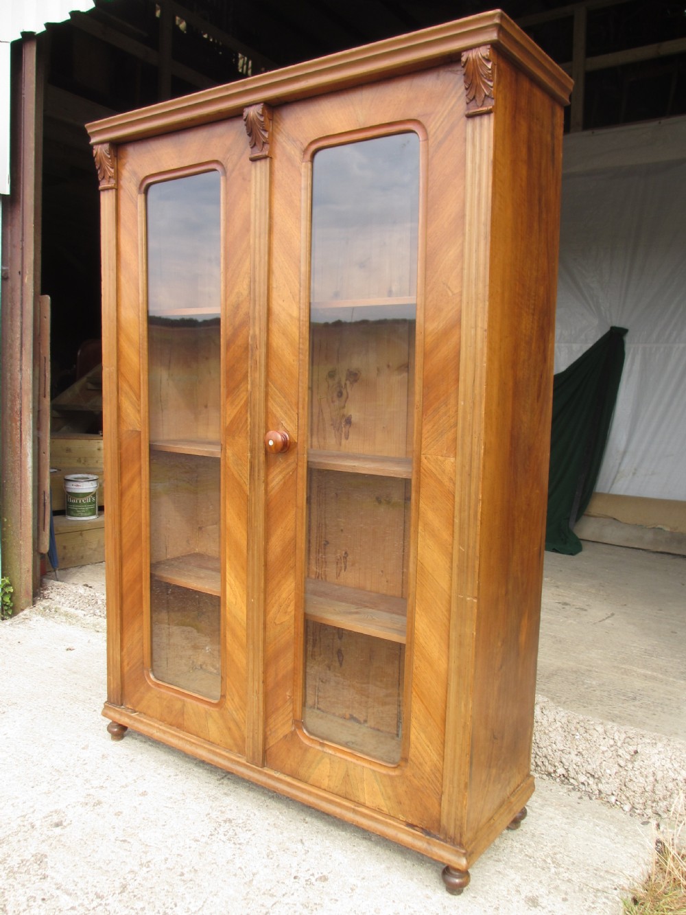 Victorian walnut glazed 2 door display bookcase View II