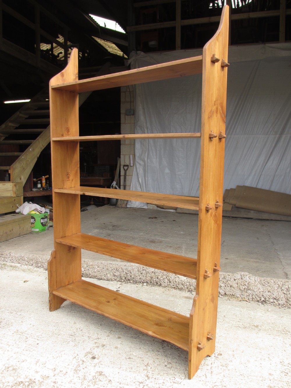 19th century pitch pine standing art and crafts shaped 5 tier bookcase