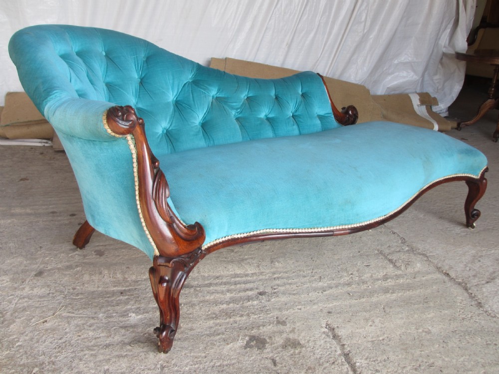 Victorian carved Rosewood chaise longue  View II