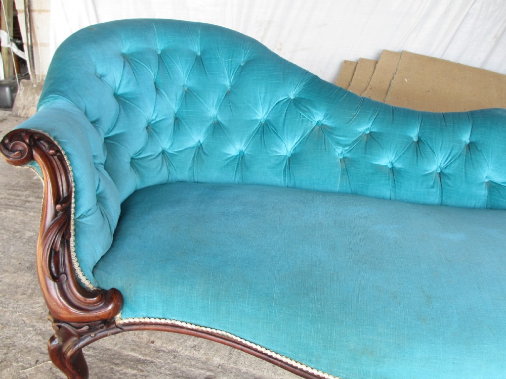 Victorian carved Rosewood chaise longue  View IV