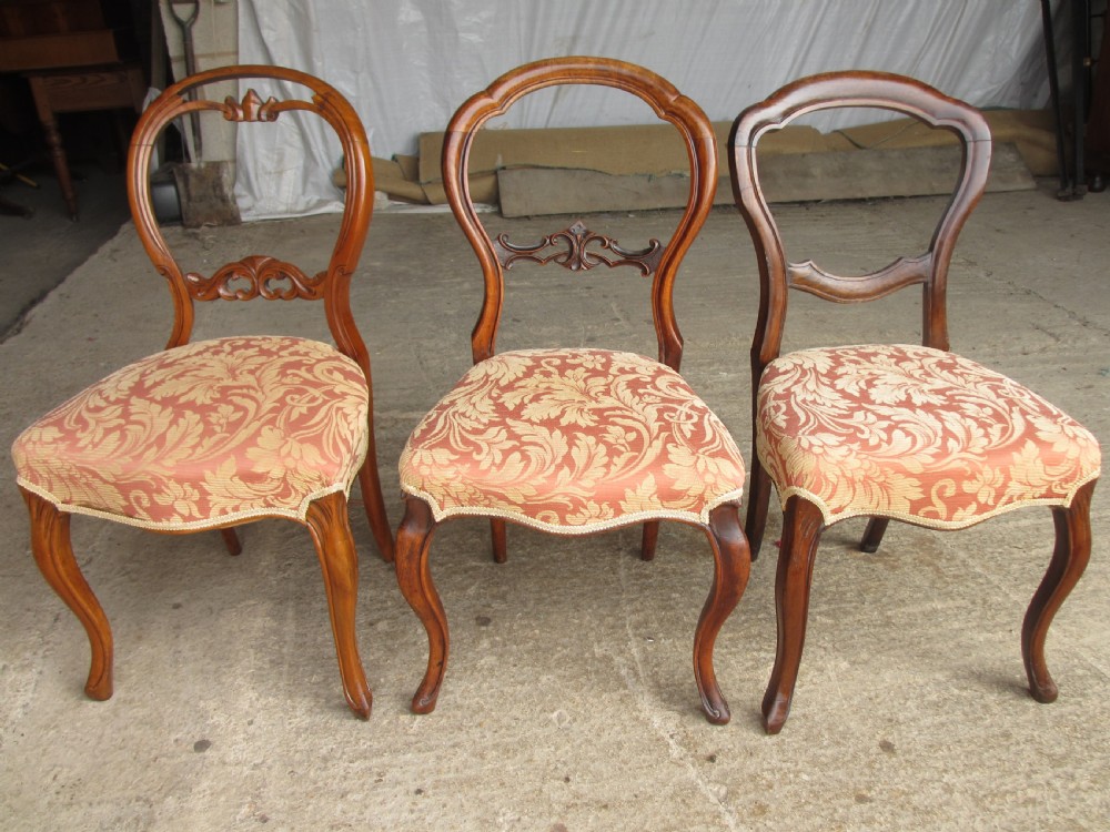 Victorian matched set of 3 mahogany balloon back dining chairs