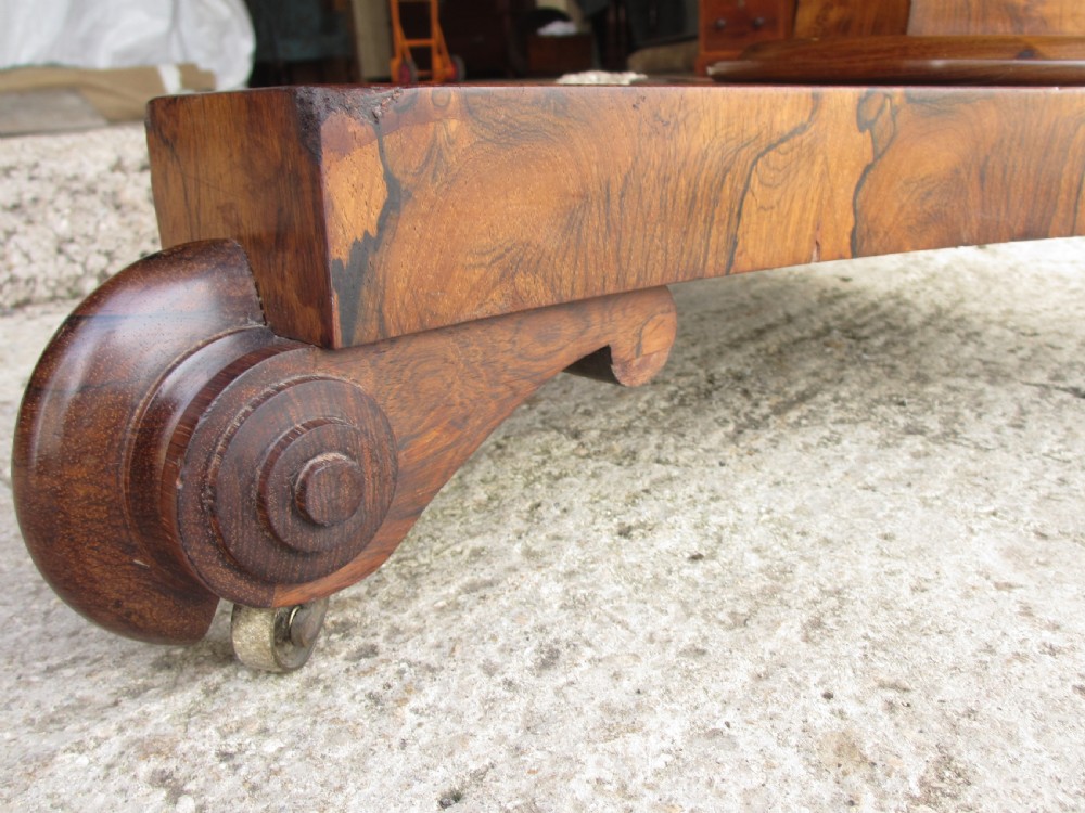 Victorian rosewood circular tilt top breakfast table View X