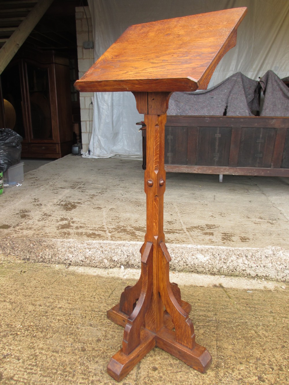 victorian oak standing reading lectern View III