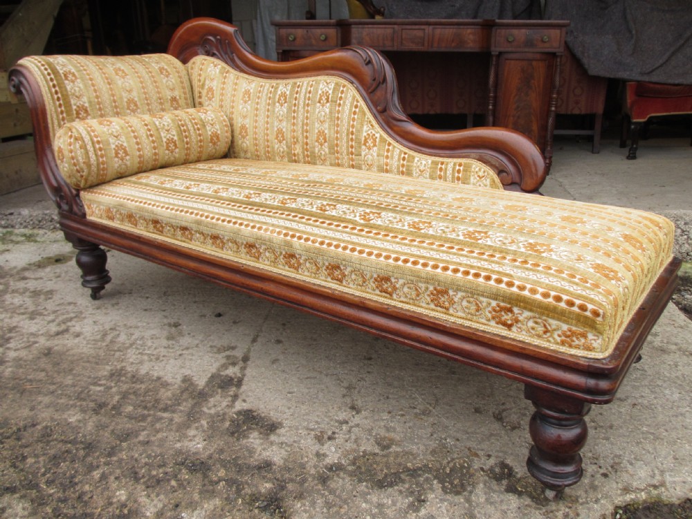 19th century mahogany chaise longue View II