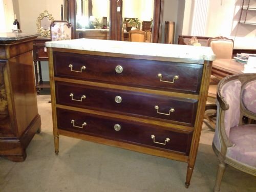 18th Century Louis 16 Commode