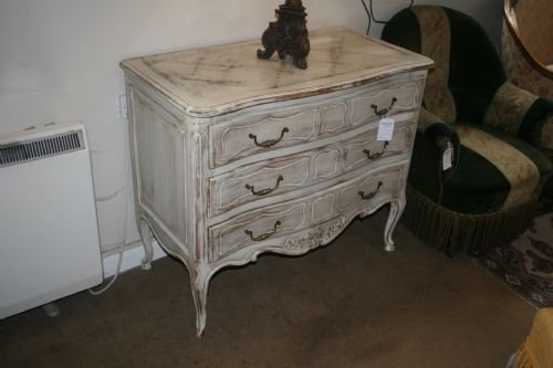 Serpentine Fronted Commode