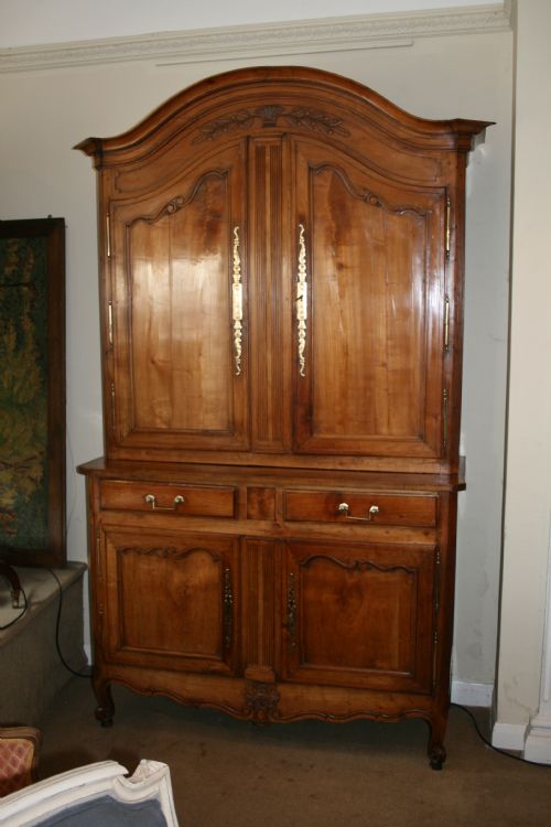 Superb Cherry Wood Buffet Deux Corps