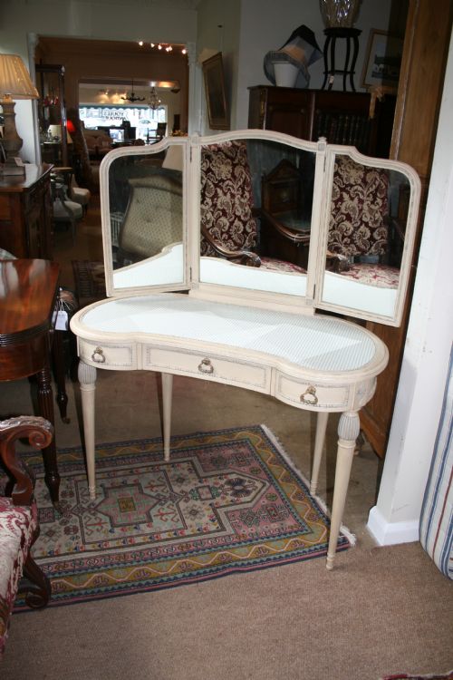 Pretty French Dressing Table