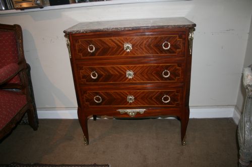Transitional Style Commode