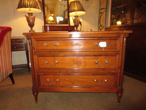 Small Cherry-wood Commode