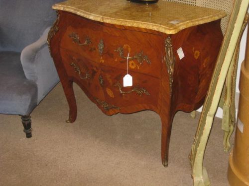 Louis Xv Style Commmode