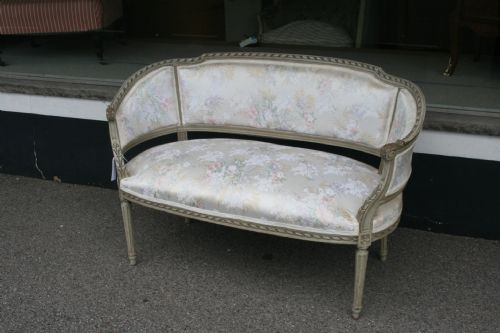 Pretty Small French Settee