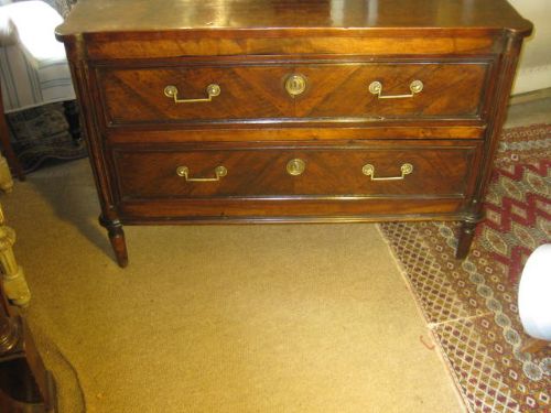 Louis Xvi Commode