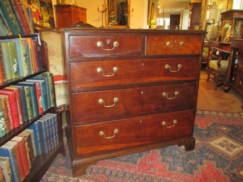 Georgian Oak Chest of Drawers