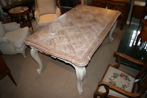 Large Extending Oak Table