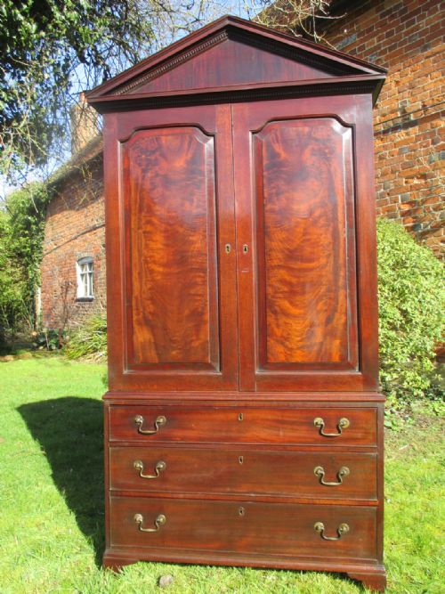 Bookcase on Chest