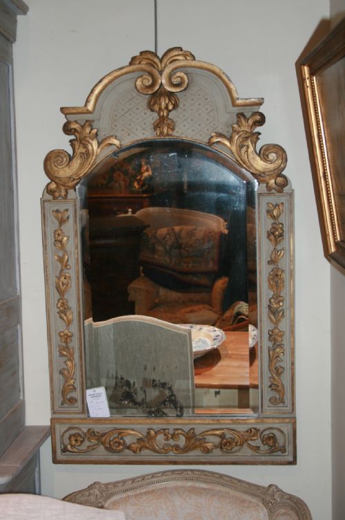 French Period Gilt Mirror