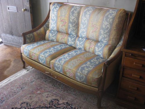 French Louis Xv Style Settee