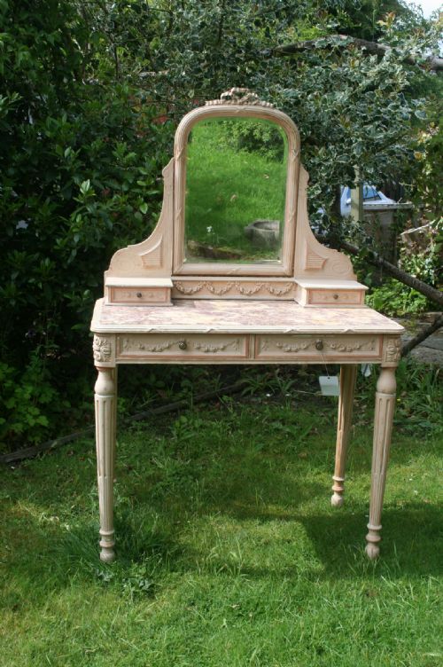 Very Pretty French Painted Dressing Table