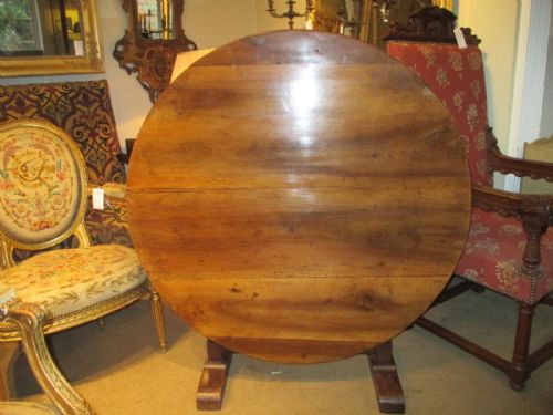 French Wine Tasting Table