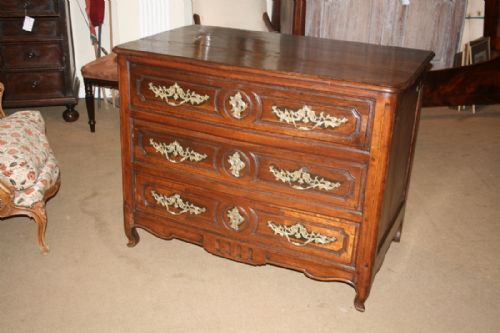 French 18th Century Serpentine Commode