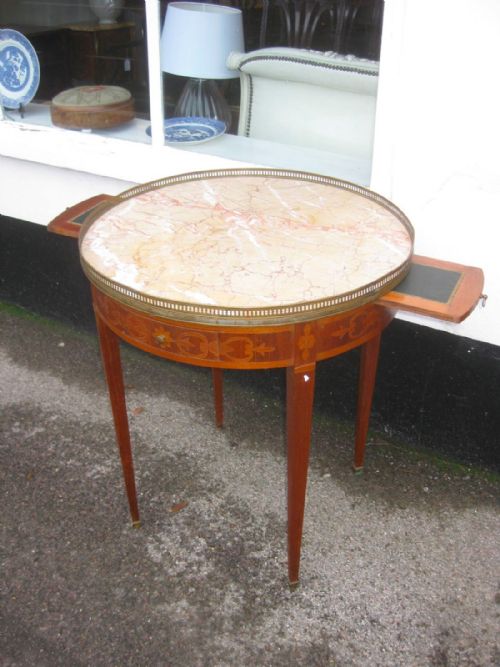 Bouillotte Table