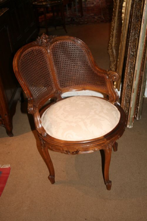 A Very Pretty French Music Chair