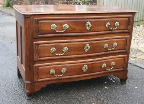 Stunning 18th Century Walnut Commode
