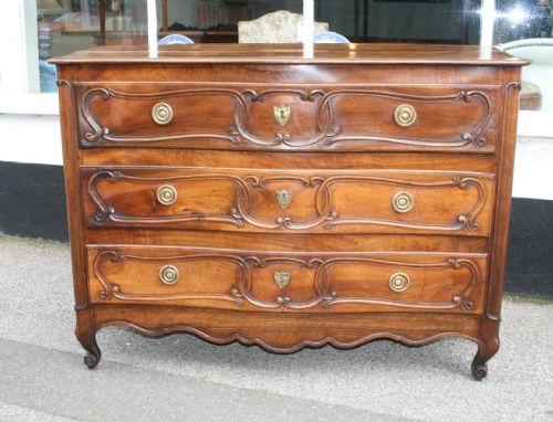 Walnut Louis Xv Period Commode