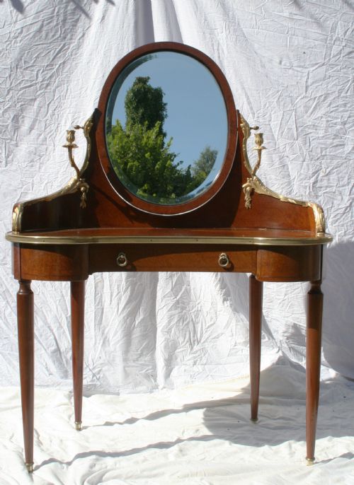 Superb French Dressing Table in Amboyna Burr Wood
