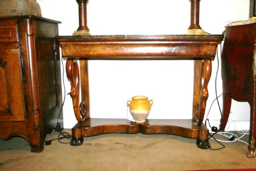 Beautiful Console Table with Carved Swans