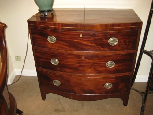 Small Mahogany Bow Front Chest.