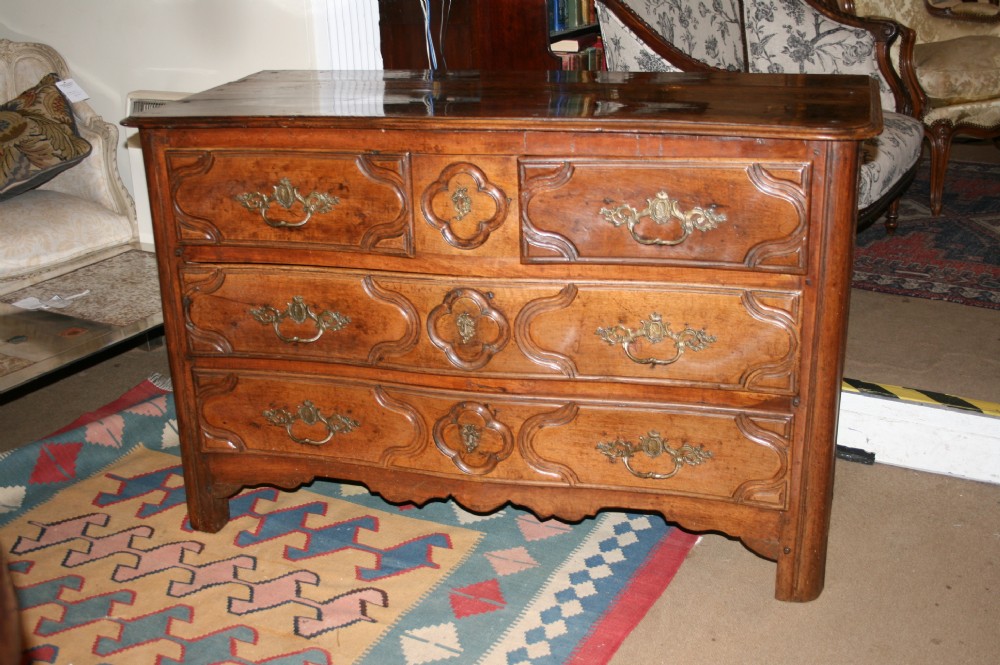 superb regence period walnut commode 