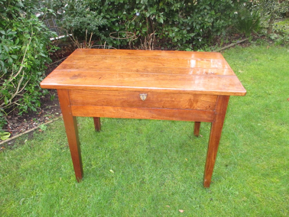 Small 18th century Country Table