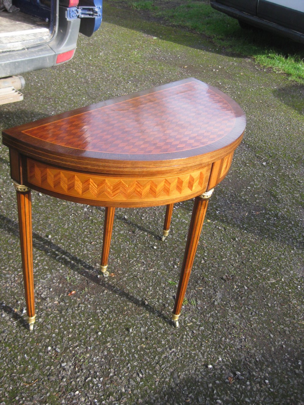 CARD TABLE half moon 