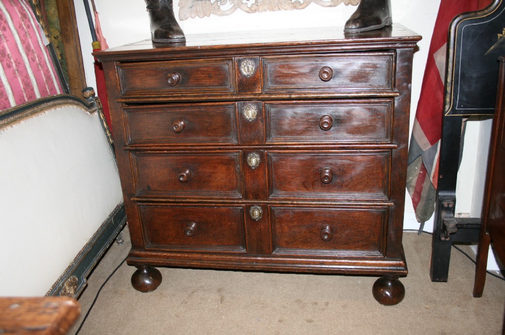 c1700 period oak chest 