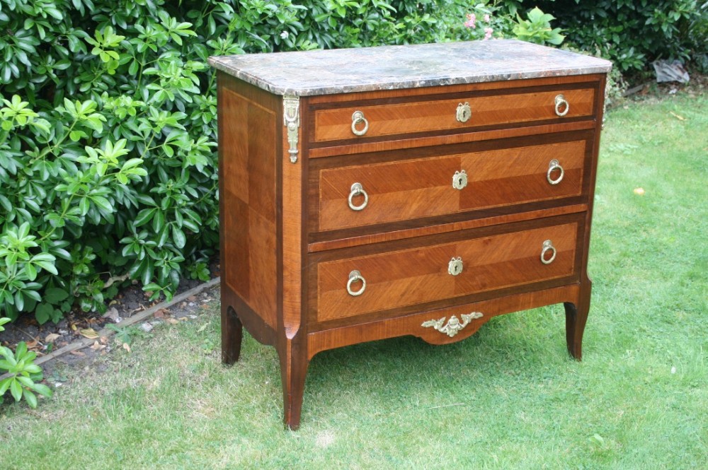 french king wood commode 