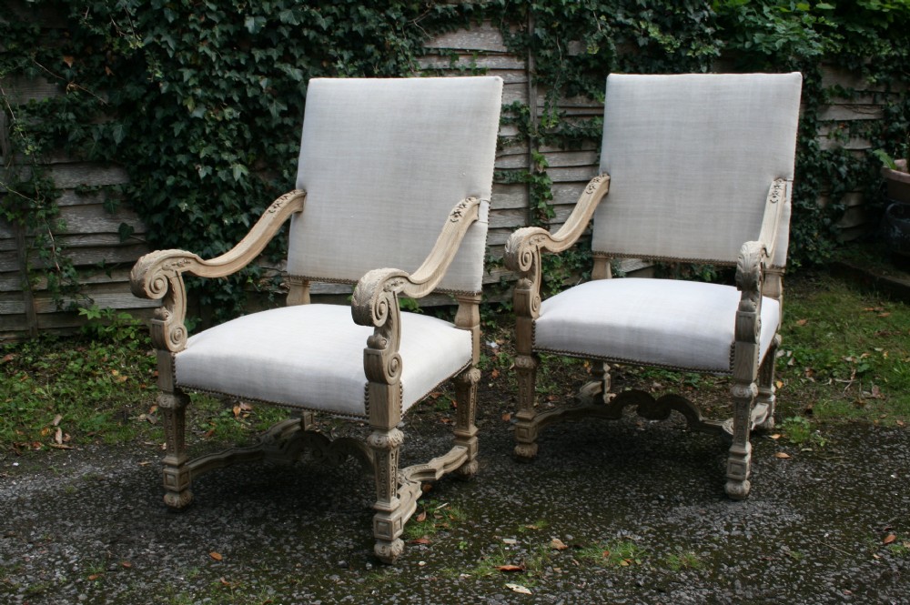 pair of Louis 14 style throne chairs 