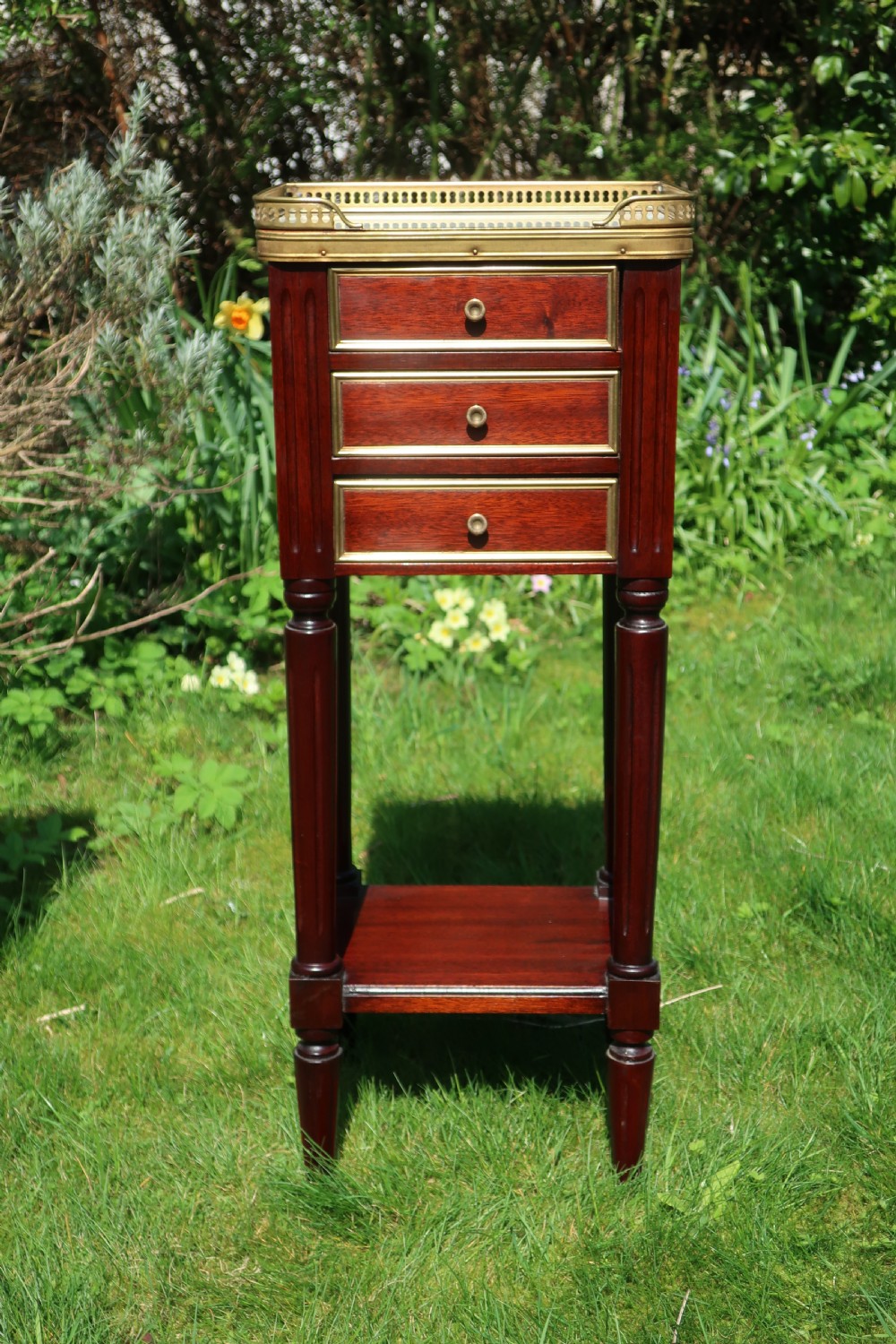 Pair of small mahogany bedside tables View IV