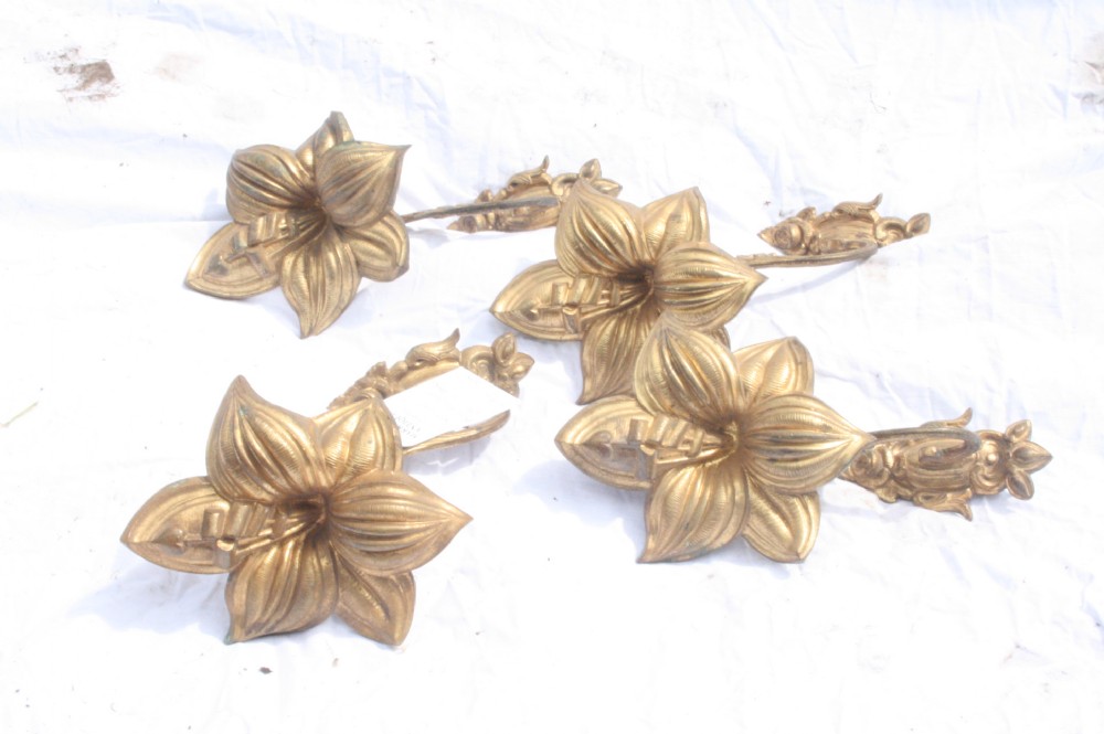 set of 4 curtain tie backs 